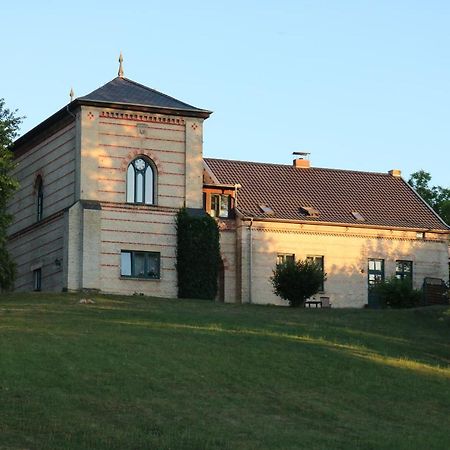 Historisches Gebaeude " Rentmeisteramt" Basedow Basedow  Buitenkant foto